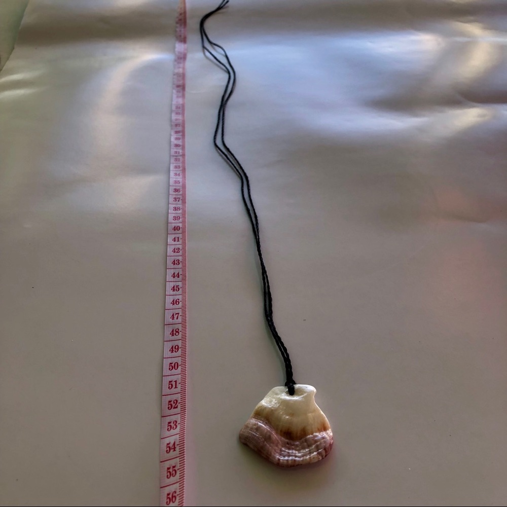Shell necklace #194 - Picture 2 of 2